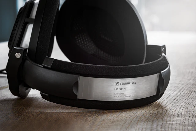 HD 800 S Open Back Over Ear Wired Audiophile Headphones - Image 4